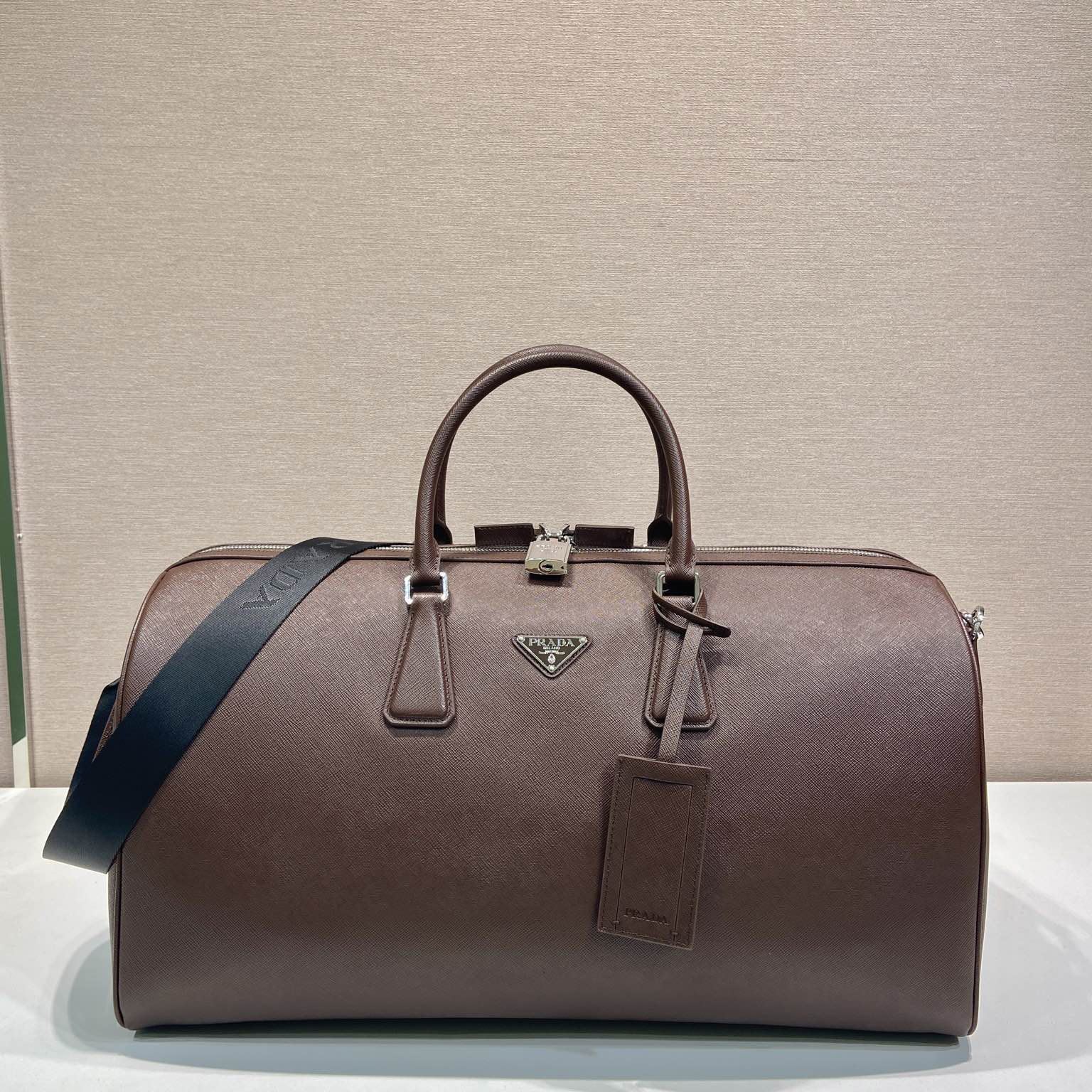 Pra*a travel bags